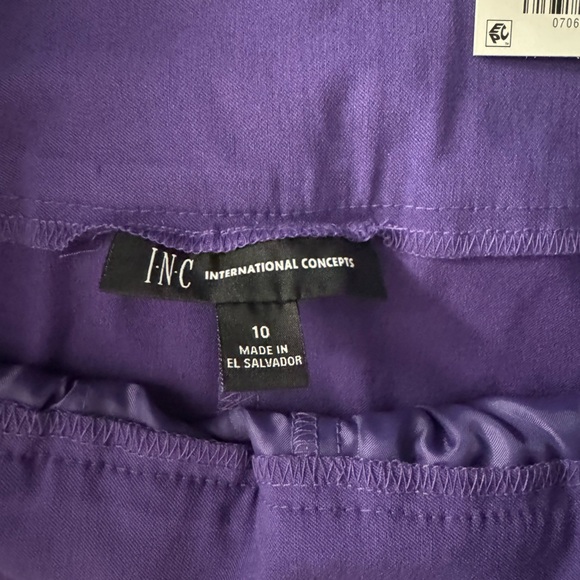 NWT INC International Concepts Purple Lily Mid-Rise Dressy Shorts - Picture 2 of 8